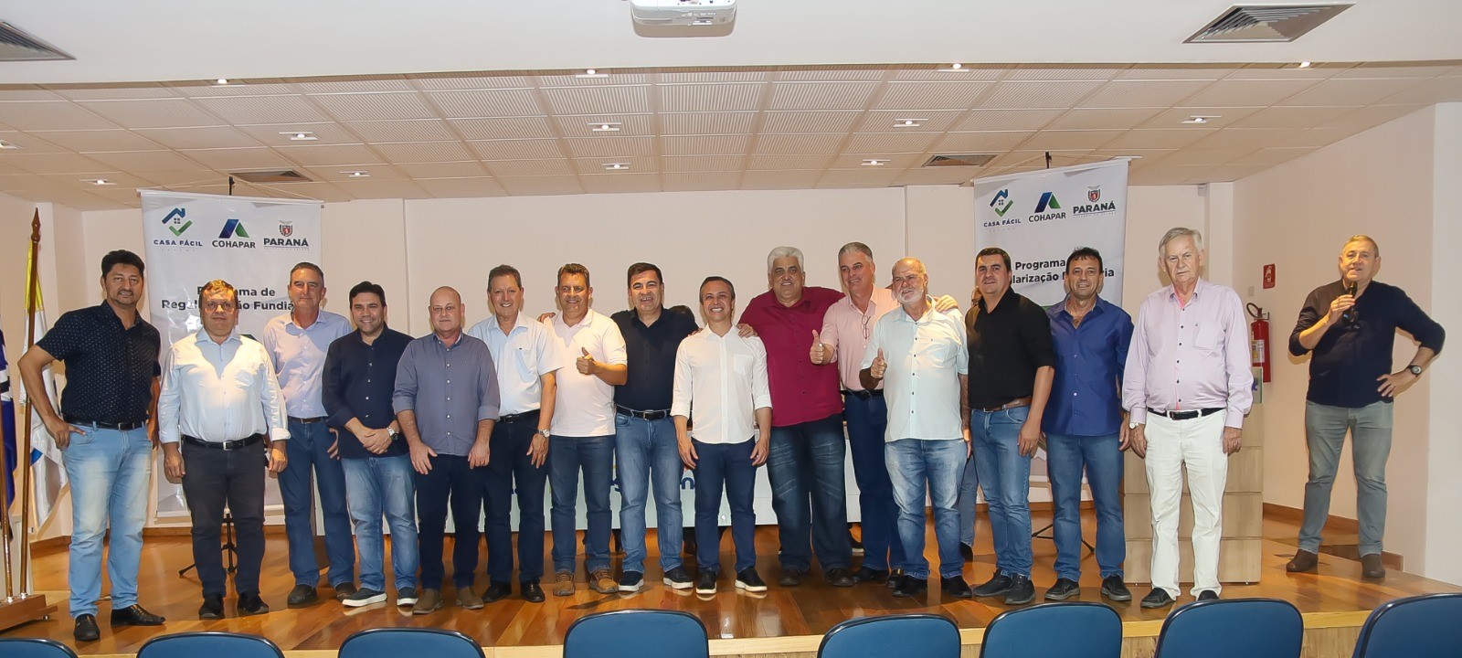 Prefeitos da AMUNORPI participam de reunião sobre o Programa Escritura na mão